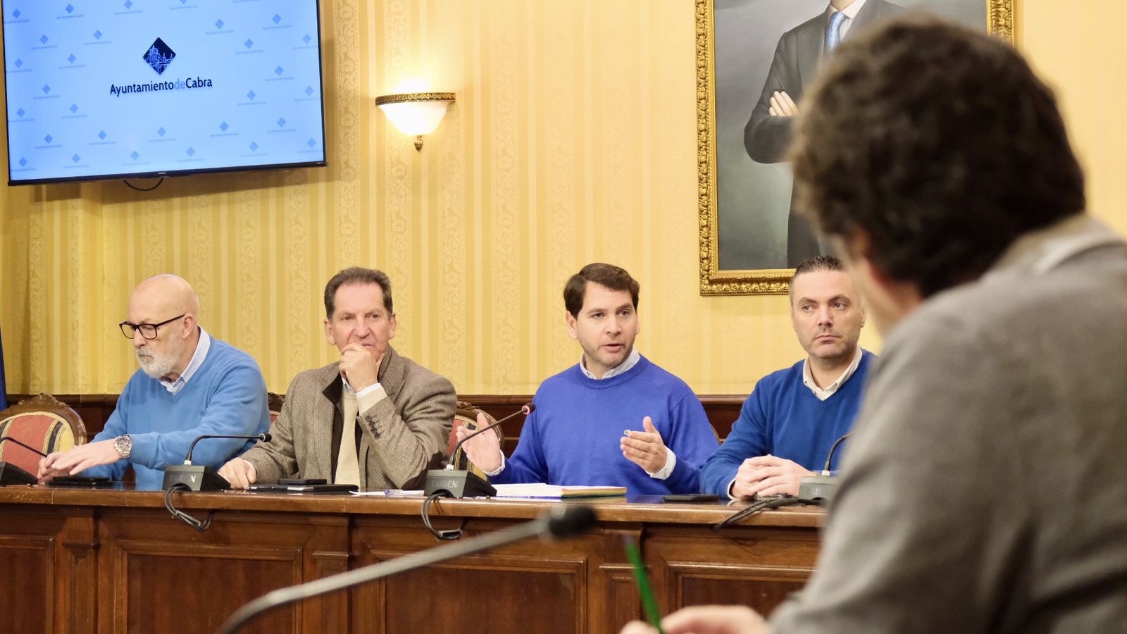 El alcalde, durante la reunión técnica sobre los proyectos de la zona del Junquillo.