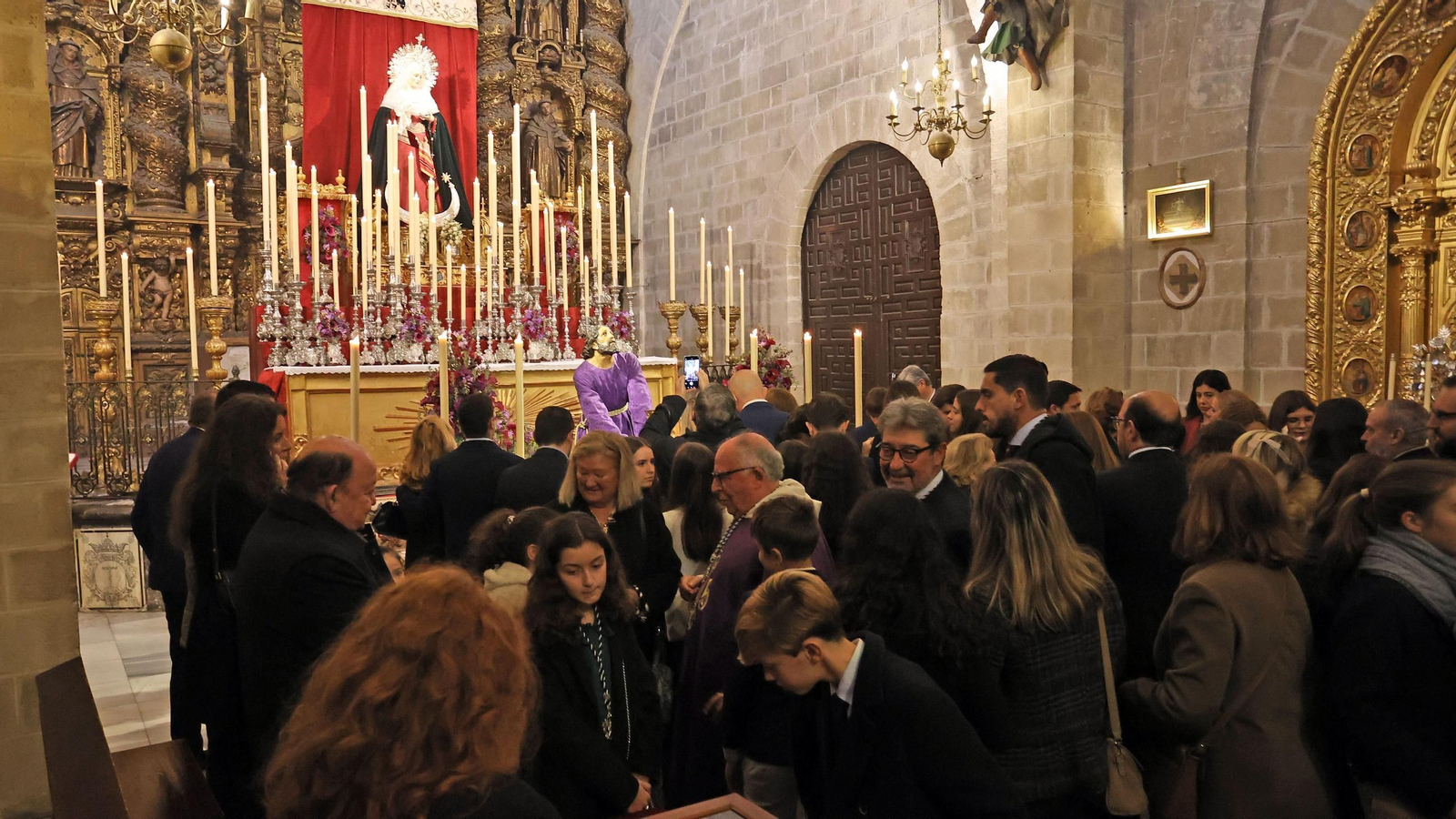 Besapiés y besamanos del primer domingo de Cuaresma en Jerez