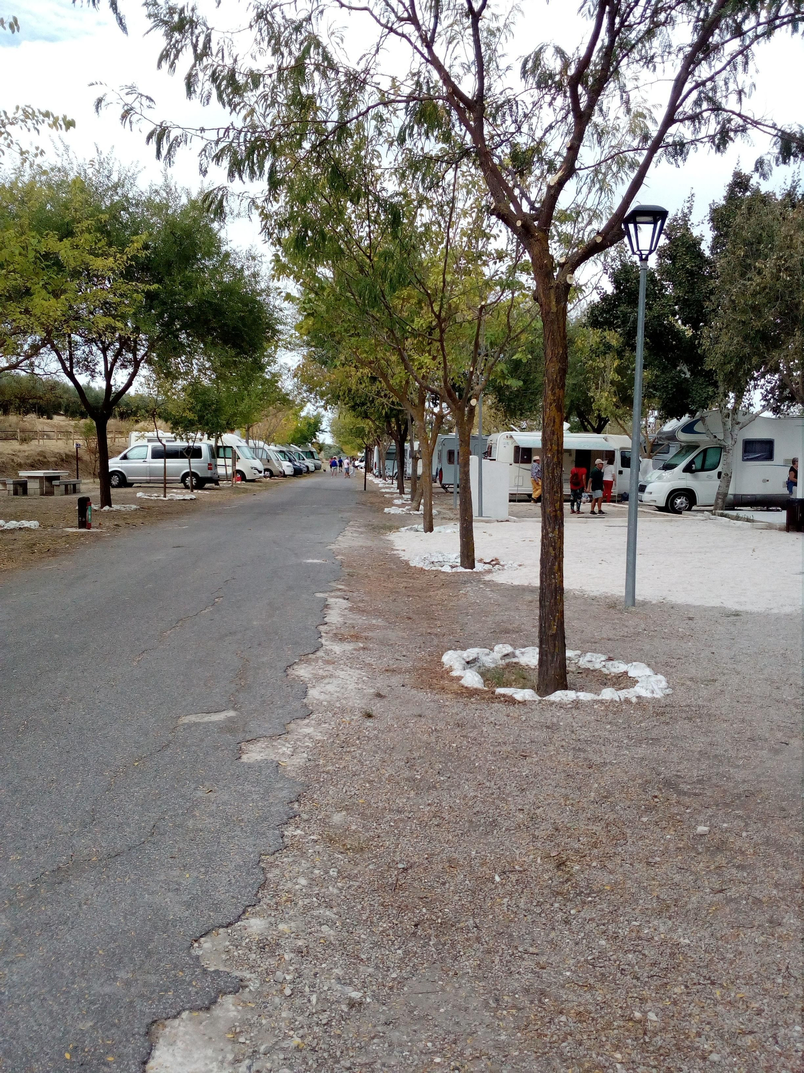 Área de esparcimiento de autocaravanas del municipio.