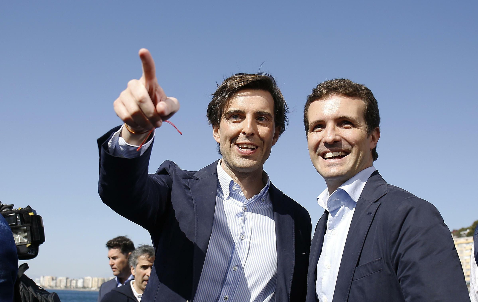 Montesinos y Casado, juntos ayer en el mitin del PPen la capital malagueña.