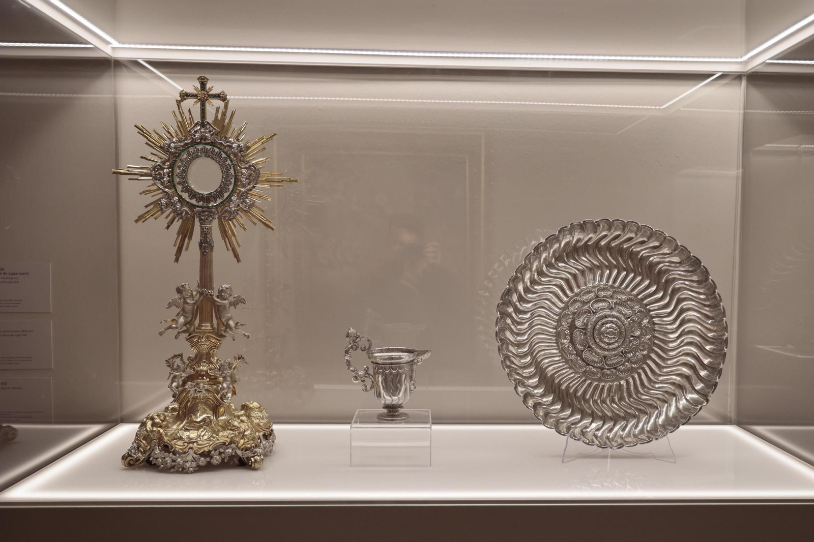 La exposición «Pasión y Gloria. Pedro Roldán y las Hermandades de Sevilla» en imágenes