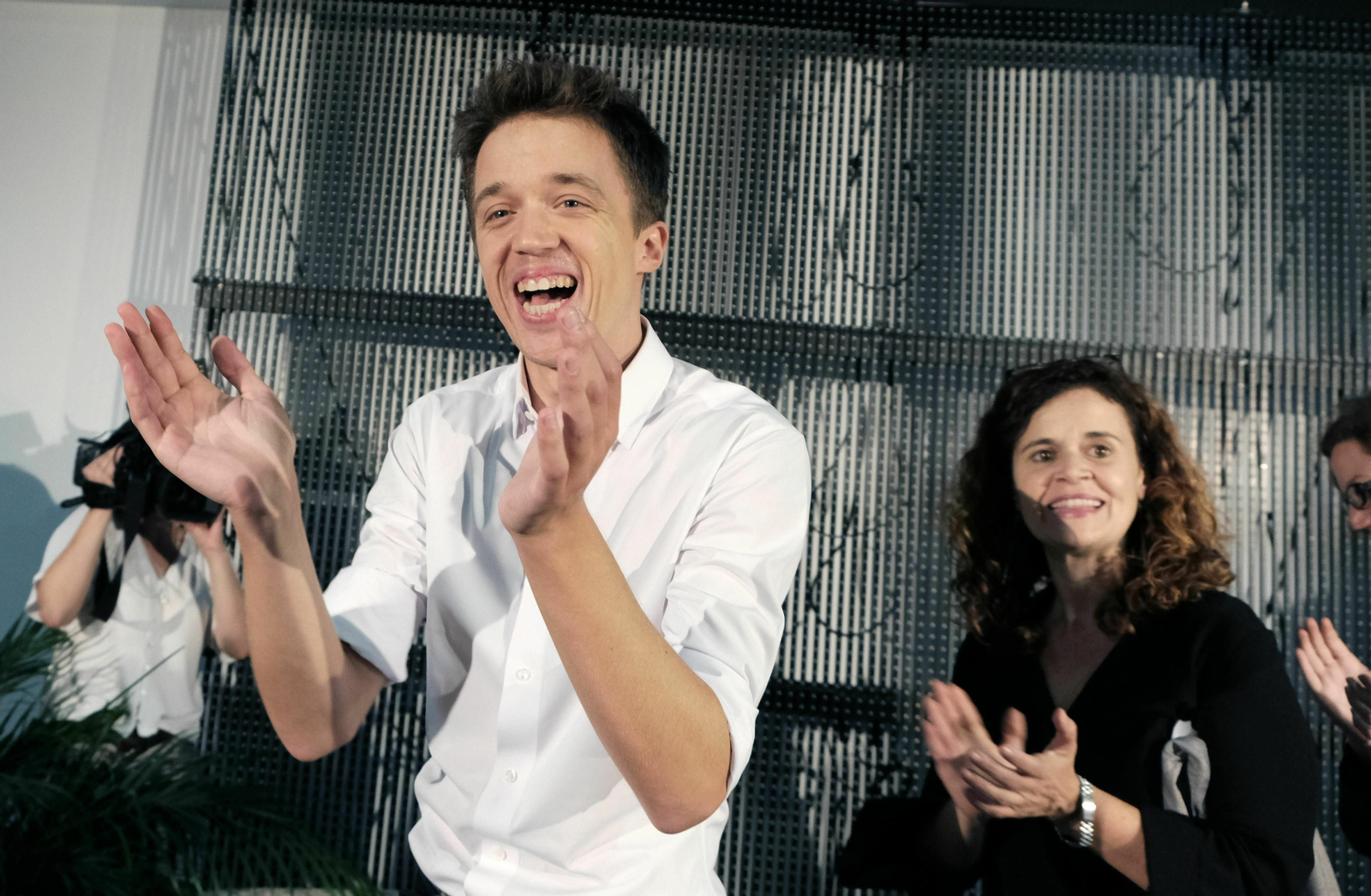 La gran novedad de estas elecciones: Más País. Su líder, Íñigo Errejón,  arranca en otro acto en Sevilla.