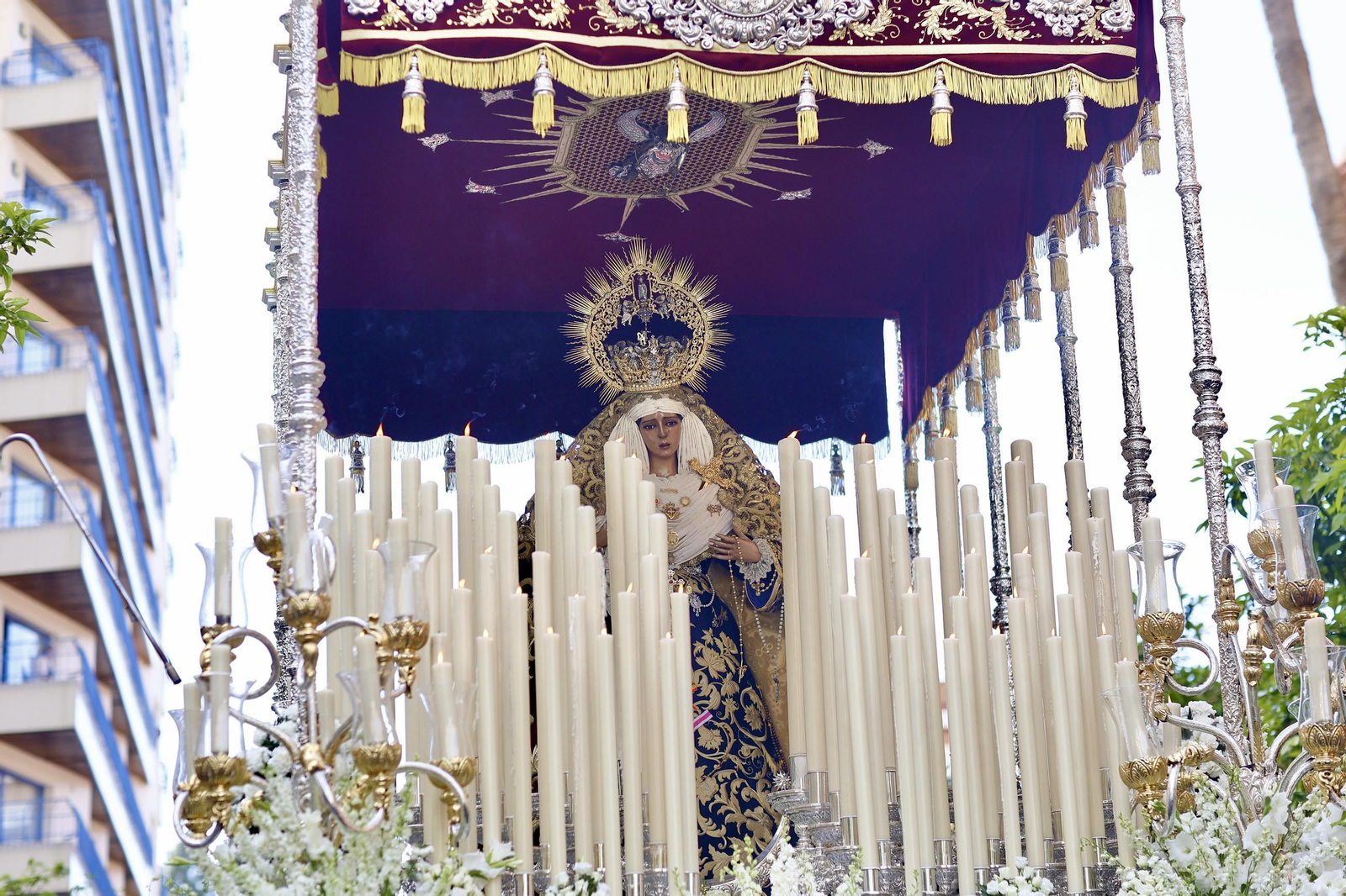 Descendimiento en el Viernes Santo de Málaga, en imágenes