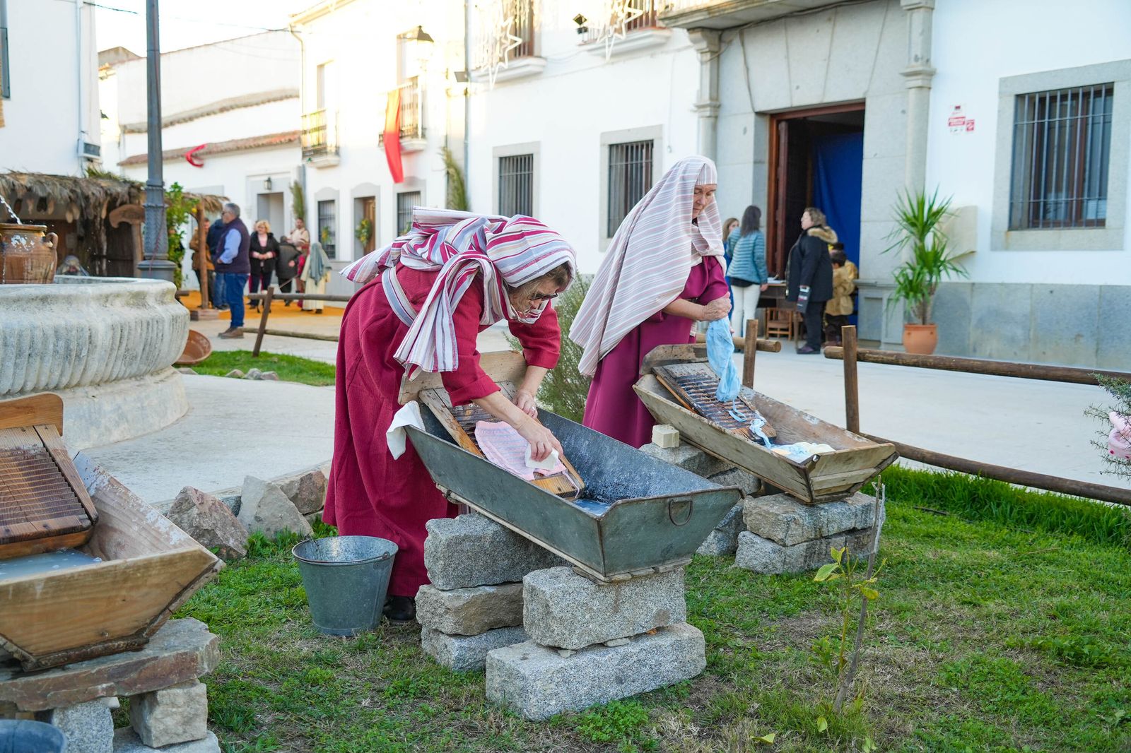 Torrecampo vive una nueva edición de su belén viviente, en imágenes