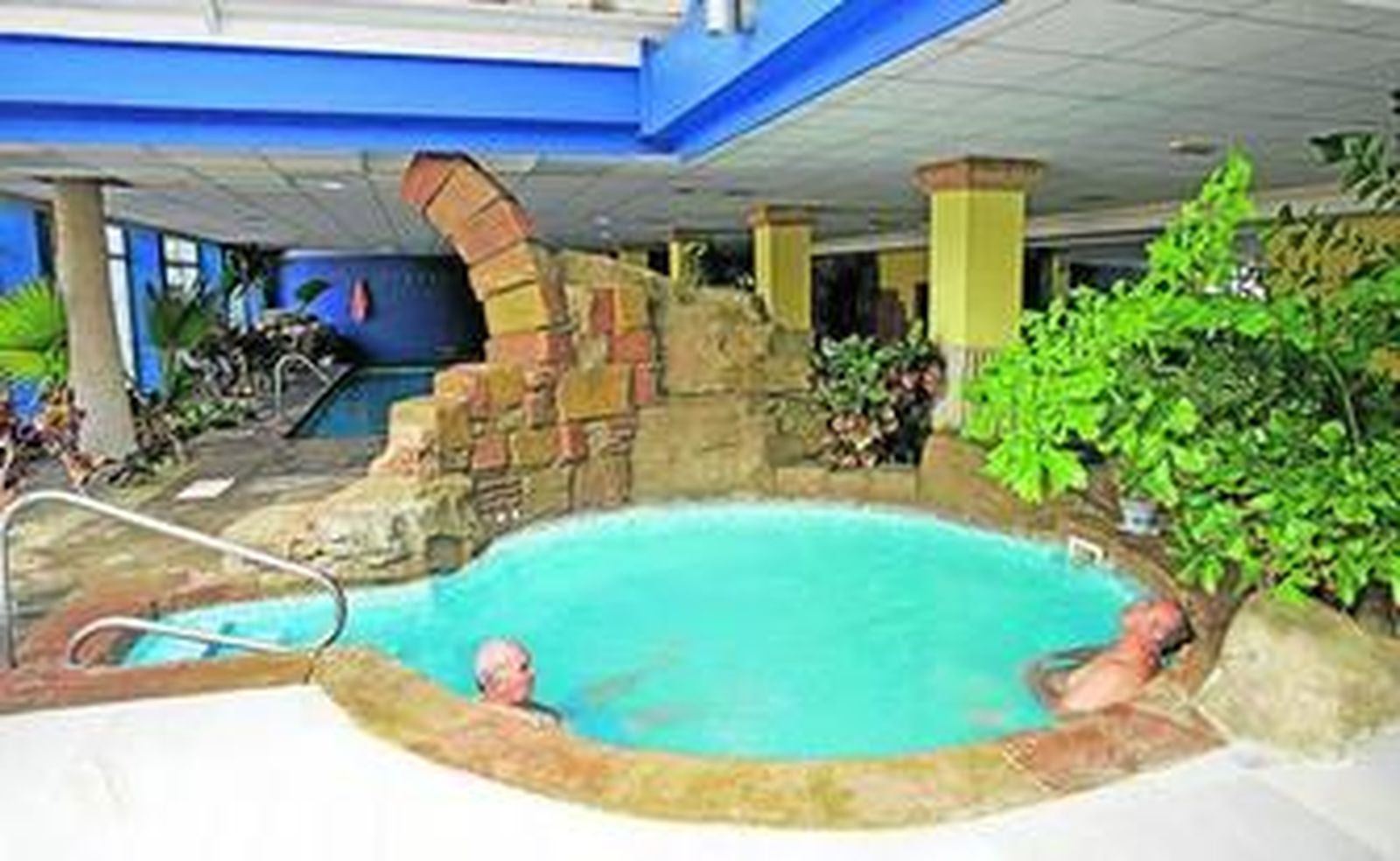 El spa del Hotel Playasol cuenta con mil metros cuadrados de superficie para el disfrute de los usuarios.