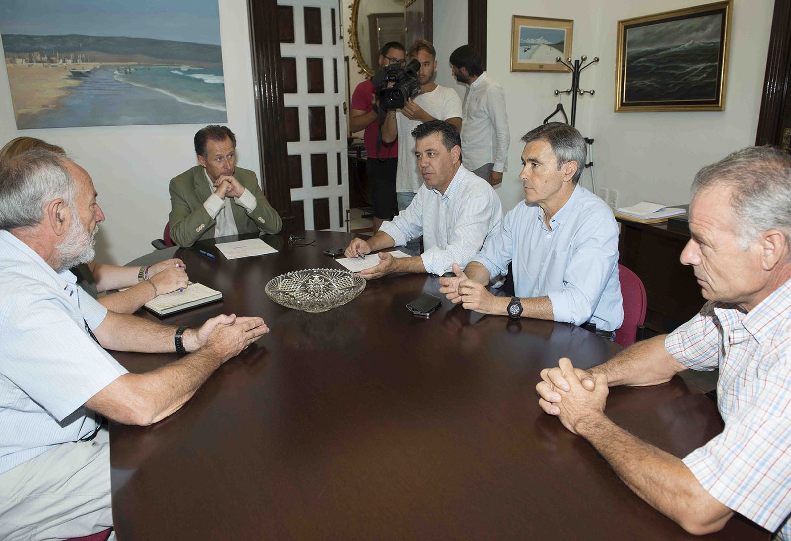 Reunión del vicepresidente de Diputación, José María Román con organizaciones agrarias y  cooperativas