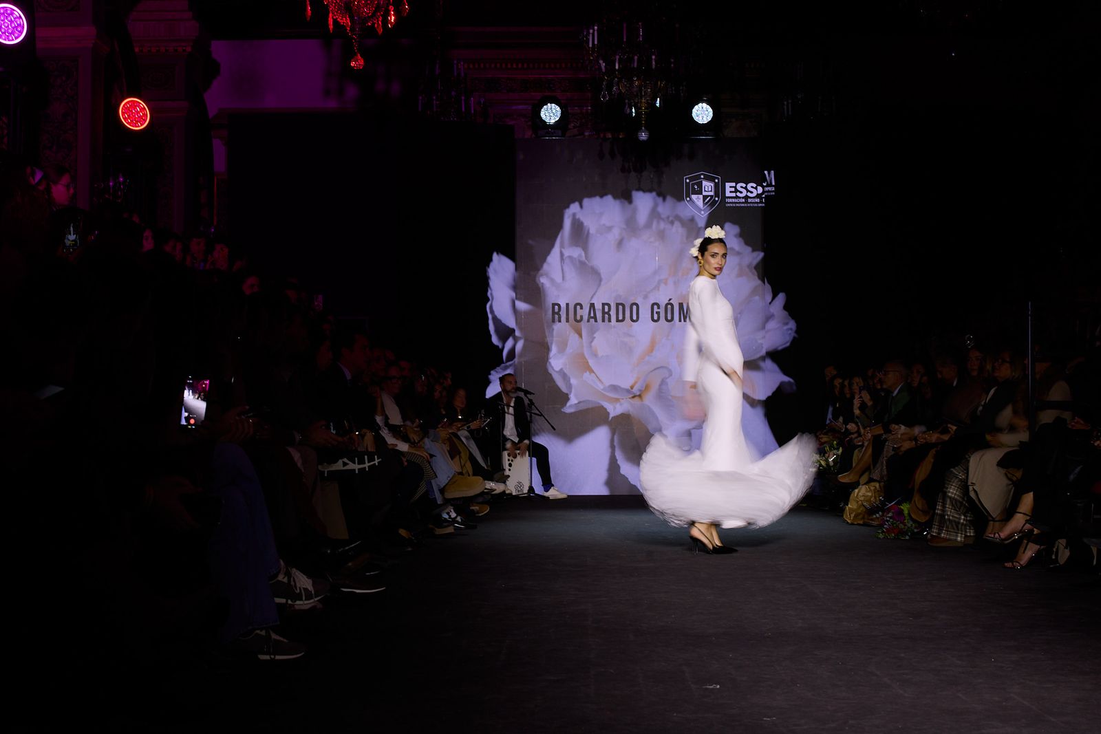 El desfile de Cátedra Internacional de Moda Flamenca Flamentex en We Love Flamenco 2026, todas las fotos