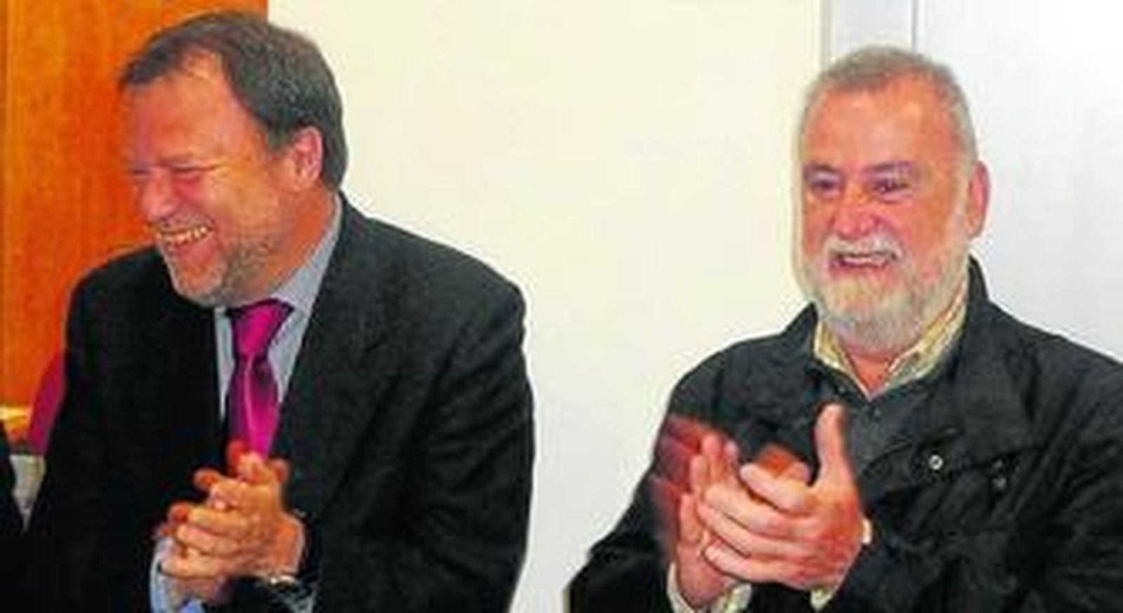 Antonio Rodrigo Torrijos con el alcalde, ayer en un acto en el Polígono Norte.