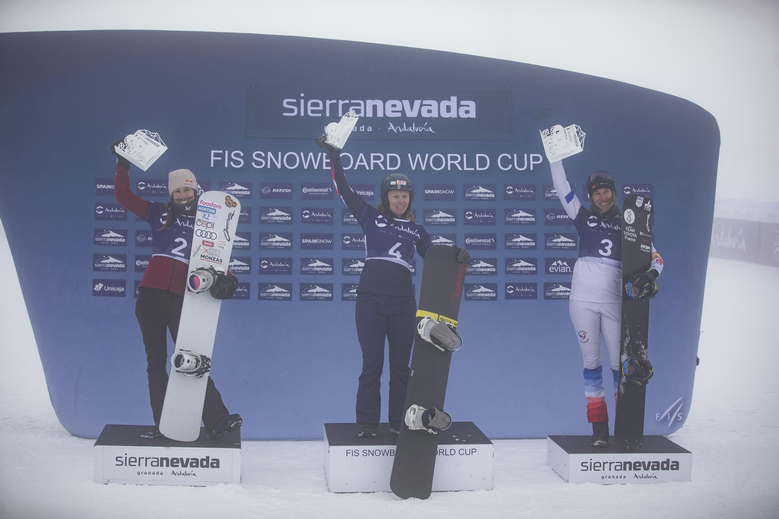 Las mejores imágenes de la segunda jornada de la Copa del Mundo de Snow en Sierra Nevada