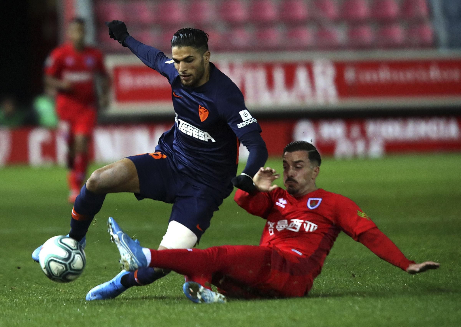 Antoñín y Héctor Hernández, en el Numancia-Málaga. Antoñín y Héctor Hernández, en el Numancia-Málaga.