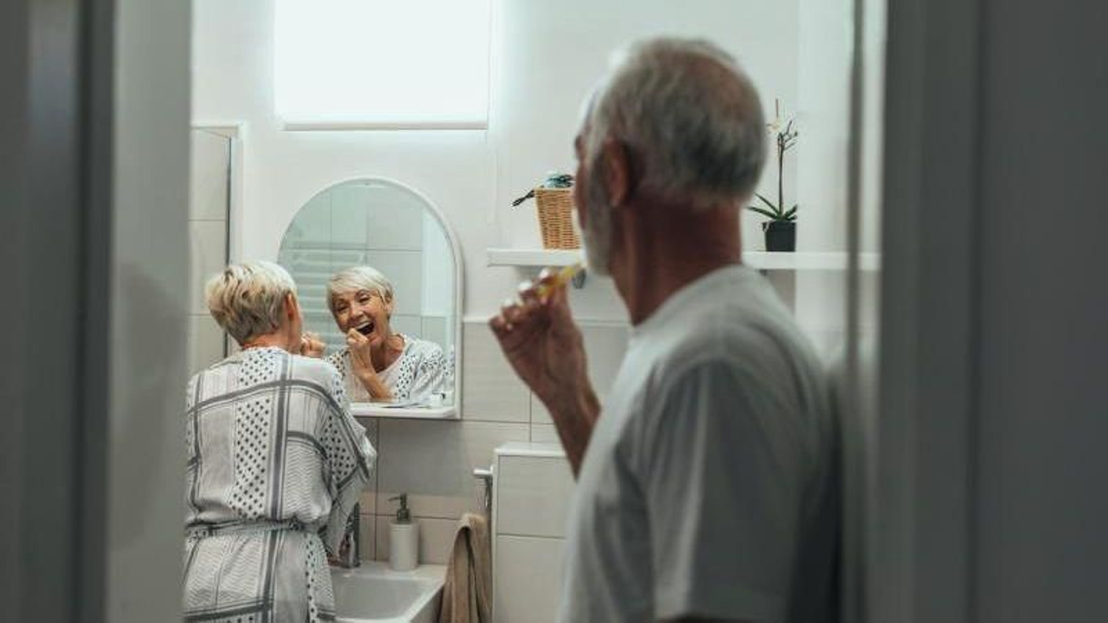 7 consejos para tener baños adaptados para personas mayores