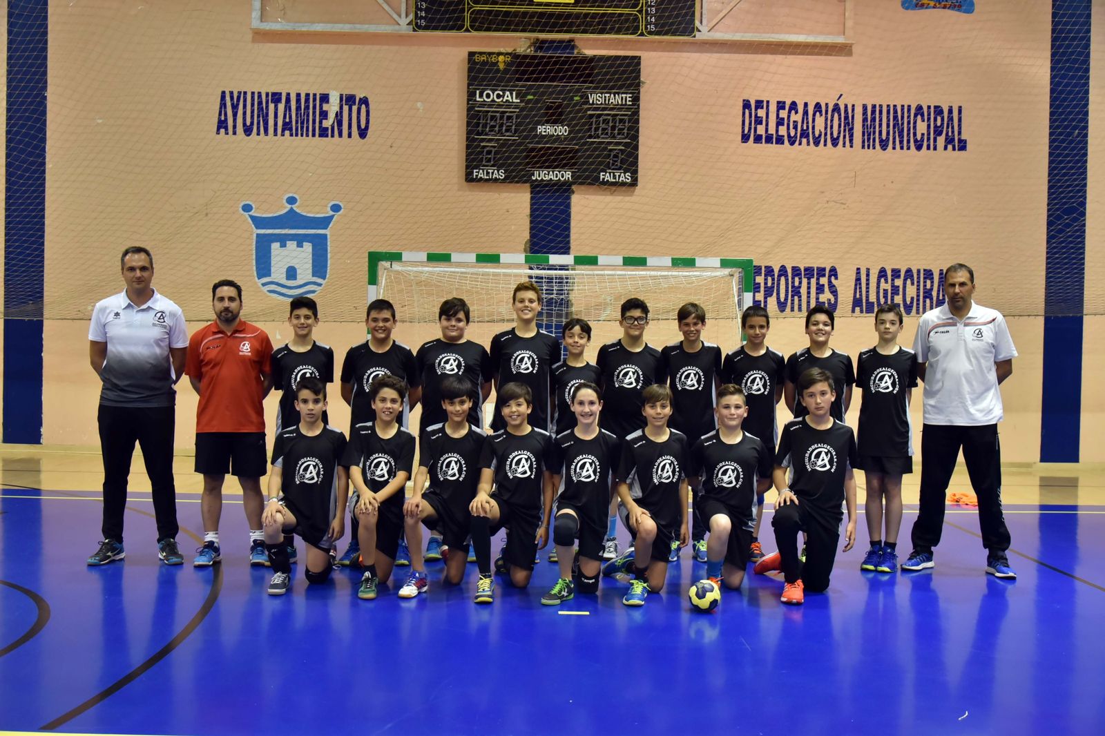 El conjunto alevín masculino que comanda Jesús Rioja.