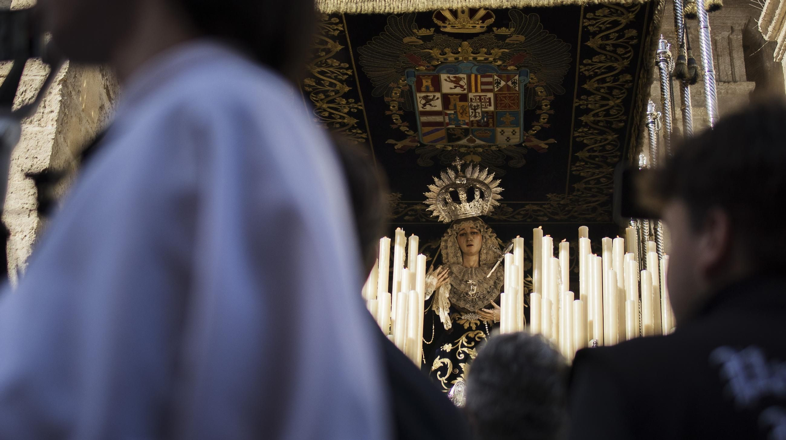 Imágenes de la Hermandad de La Vera-Cruz en el Jueves Santo de Jerez 2025