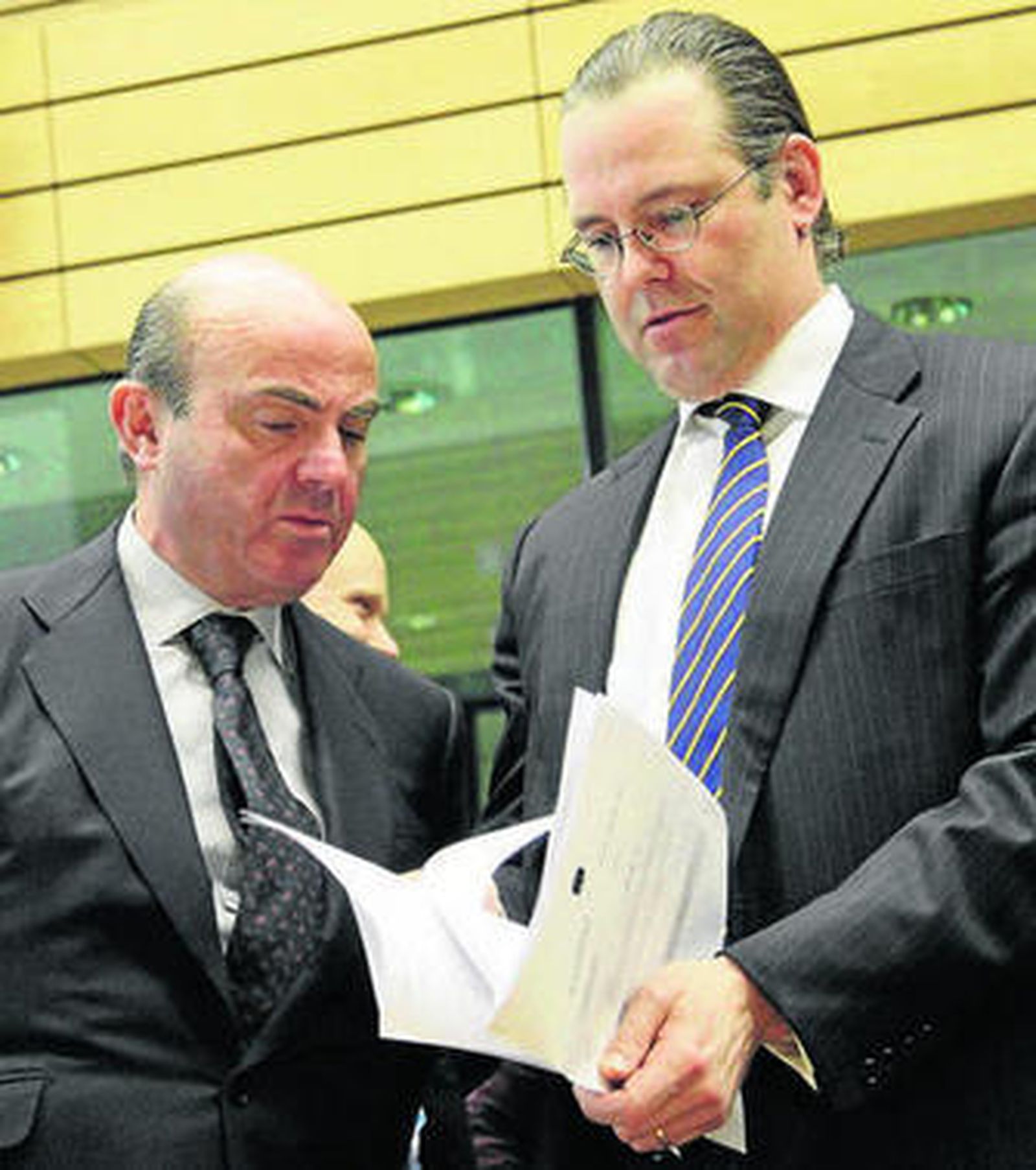 El ministro de Economía, Luis de Guindos, y su homólogo sueco, Anders Borg.