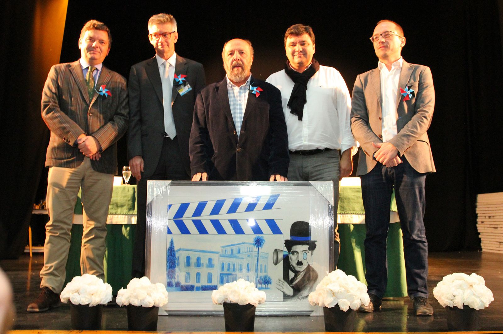 Imágenes de la entrega a Francisco Regueira del Premio Cine y Valores de Huelva Información