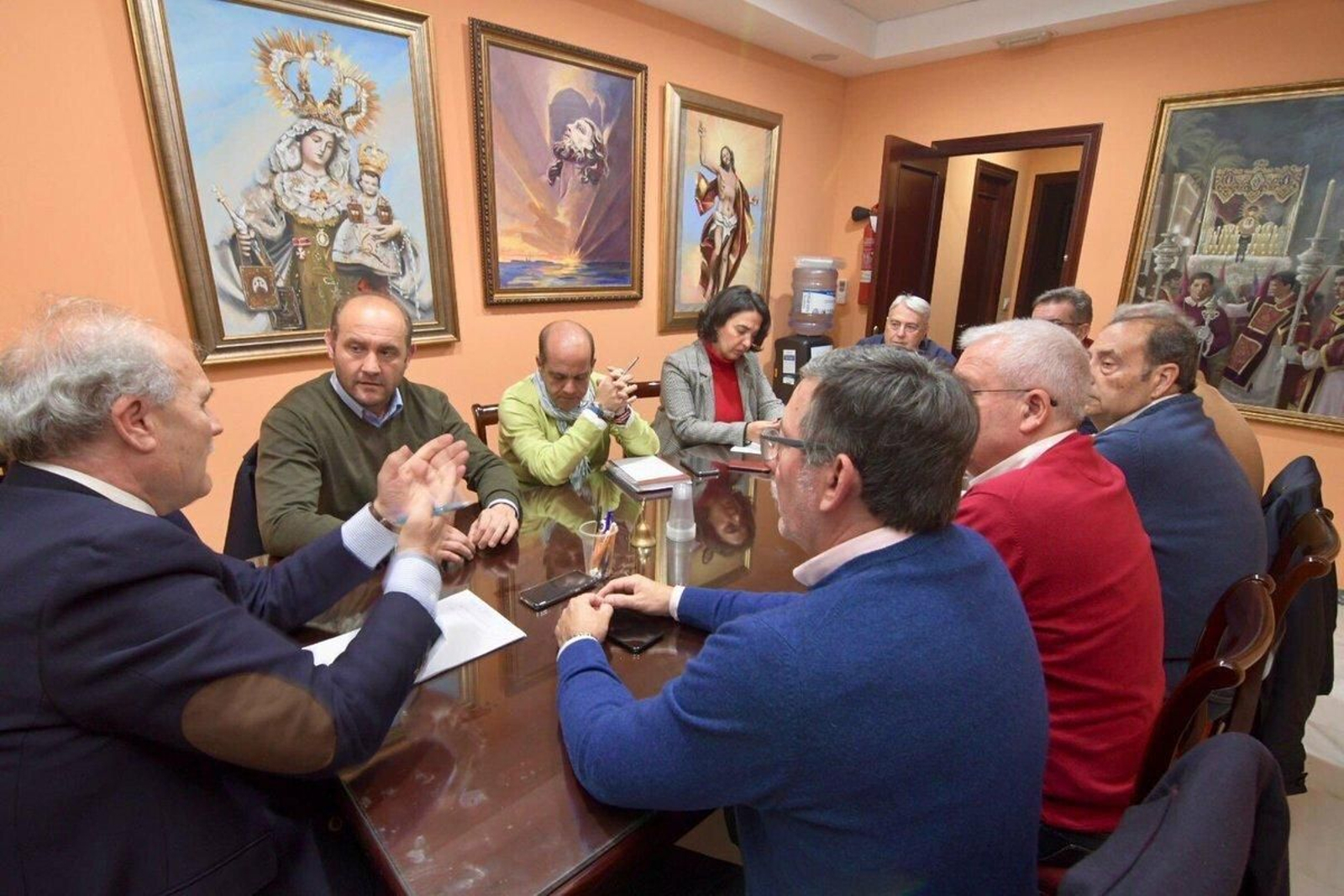 Reunión entre Juancho Ortiz y algunos concejales del PP con la permanente del Consejo