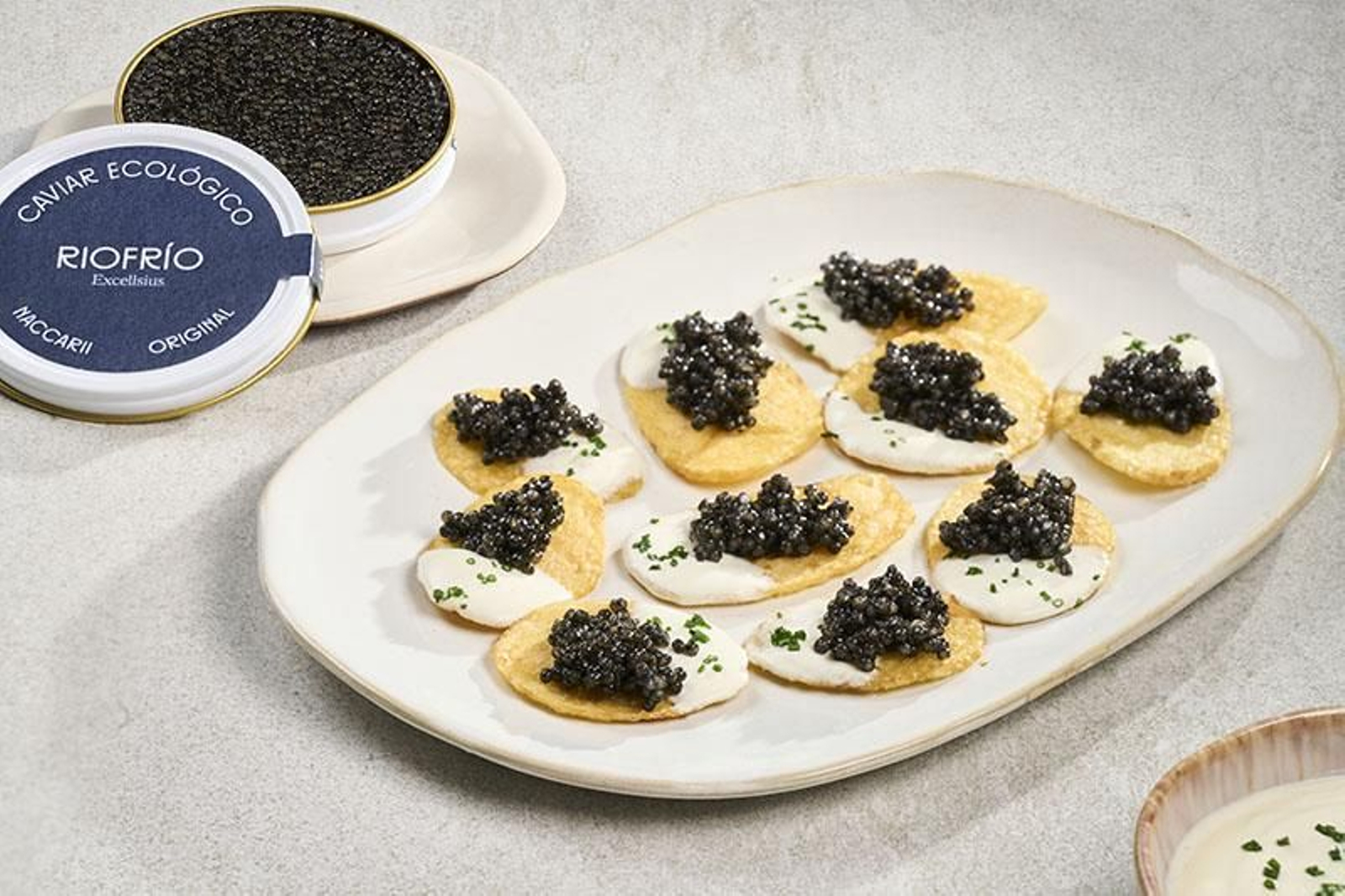 Patatas fritas con caviar Riofrío