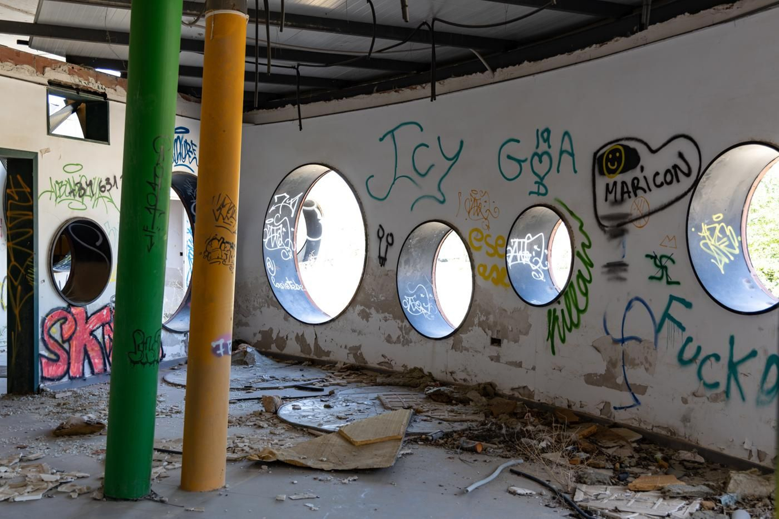 Este es el lamentable estado que presenta el parque acuático de Jaén en 2024