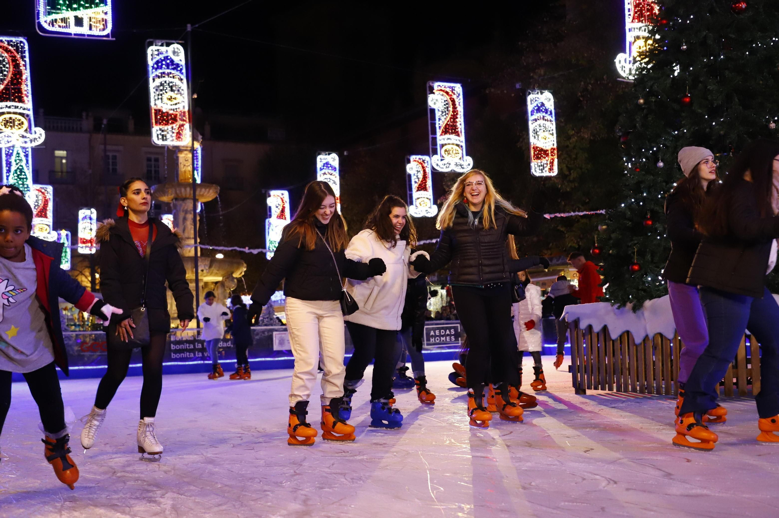 El encendido de las luces de Navidad de Granada en imágenes