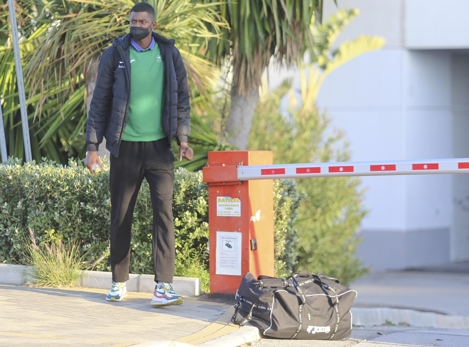 Yannick Nzosa, antes de un viaje.