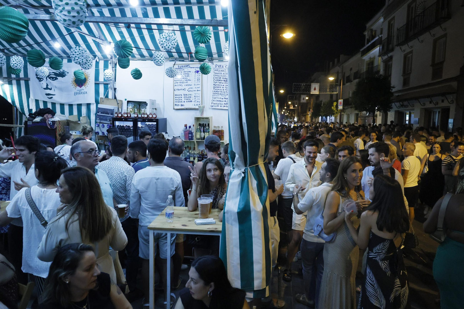 Las fotos de la primera noche de la Velá de Santa Ana