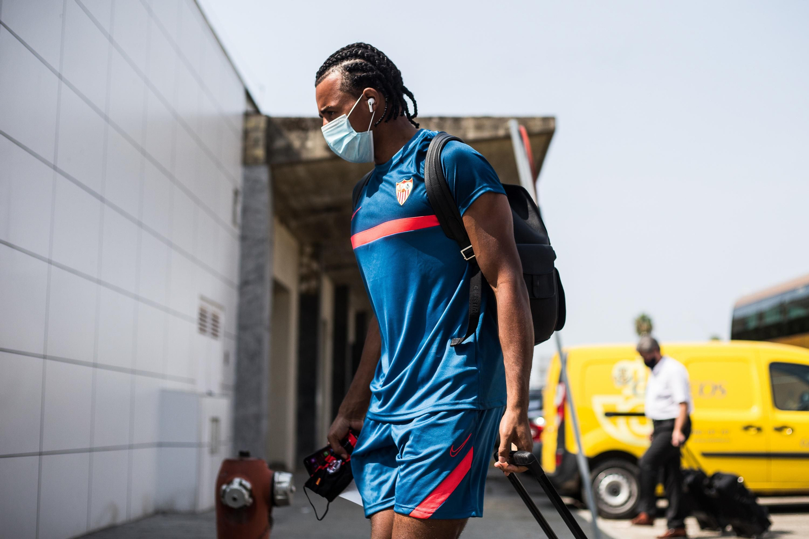Koundé, durante el viaje del Sevilla a Budapest para la Supercopa de Europa.