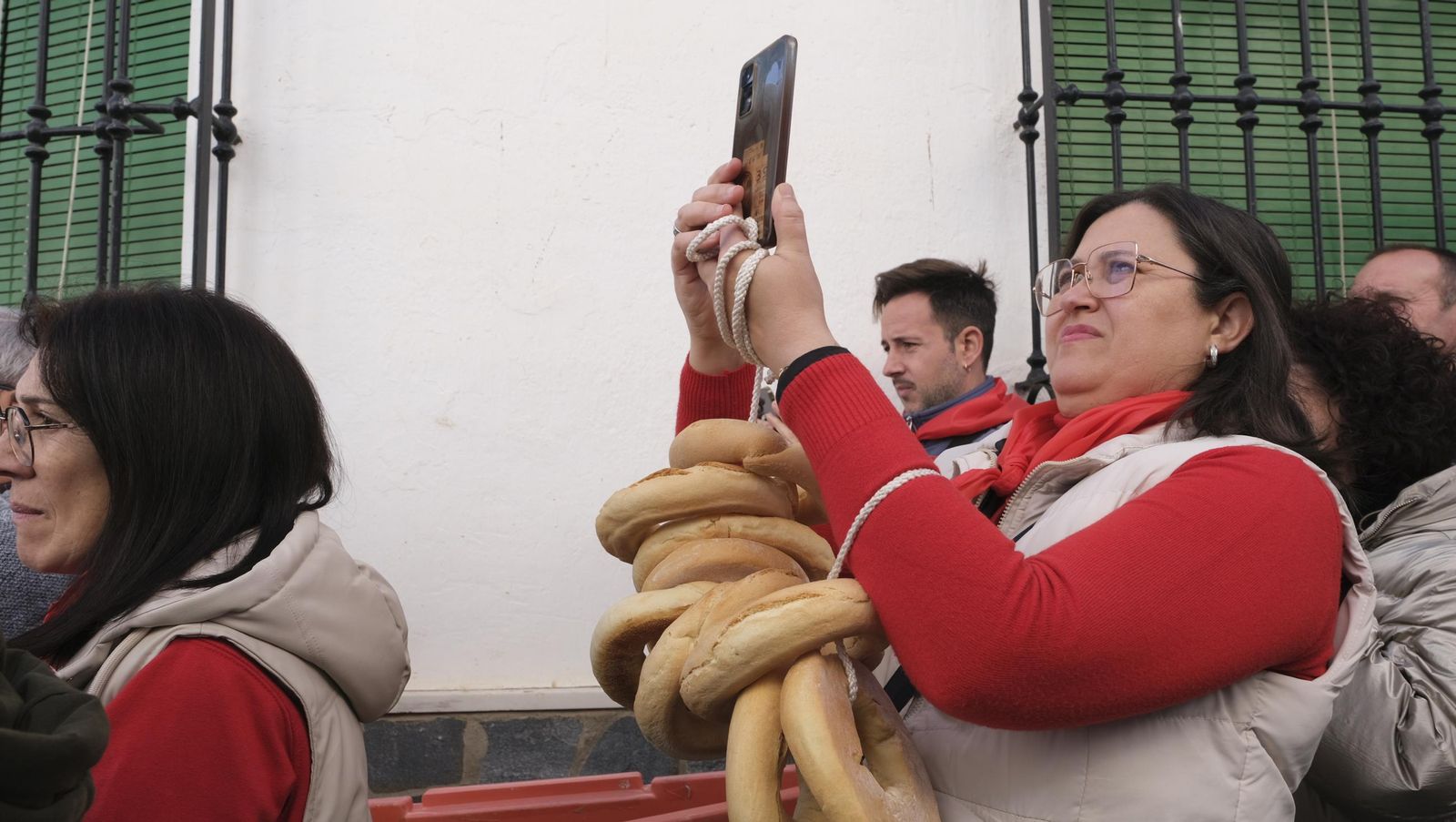 Procesión de San Sebastián y tirada de roscos en Lubrín, en imágenes