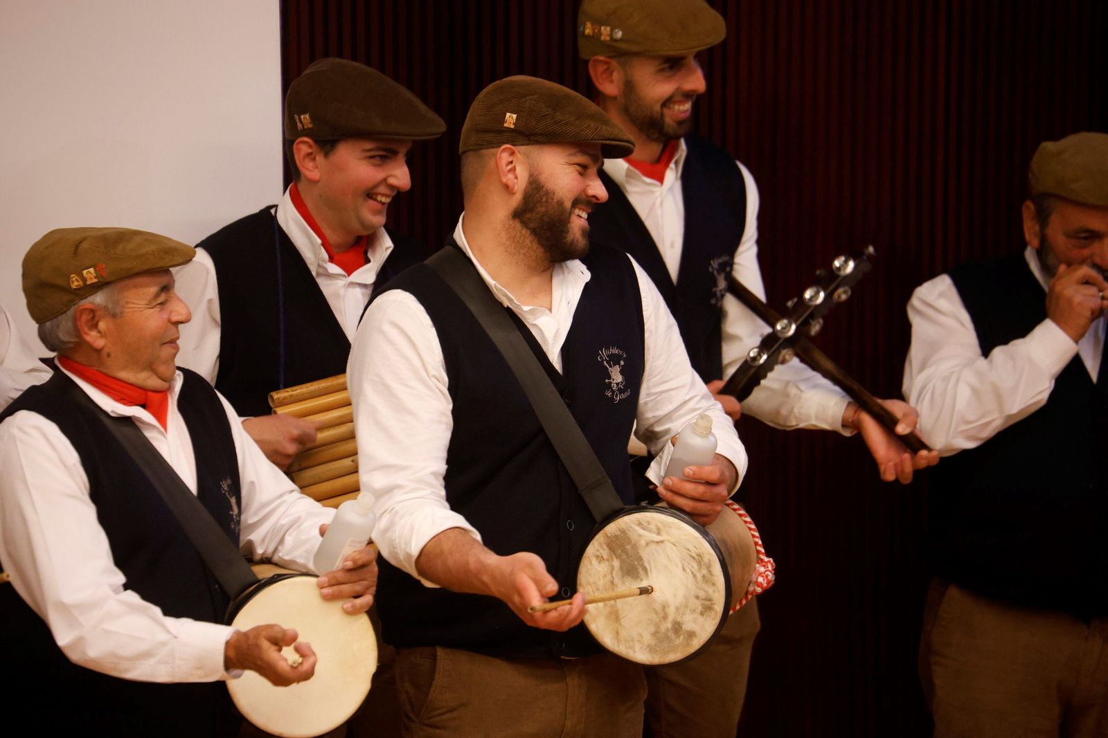 Los Mochileros de Gaena muestran su zambomba en Córdoba