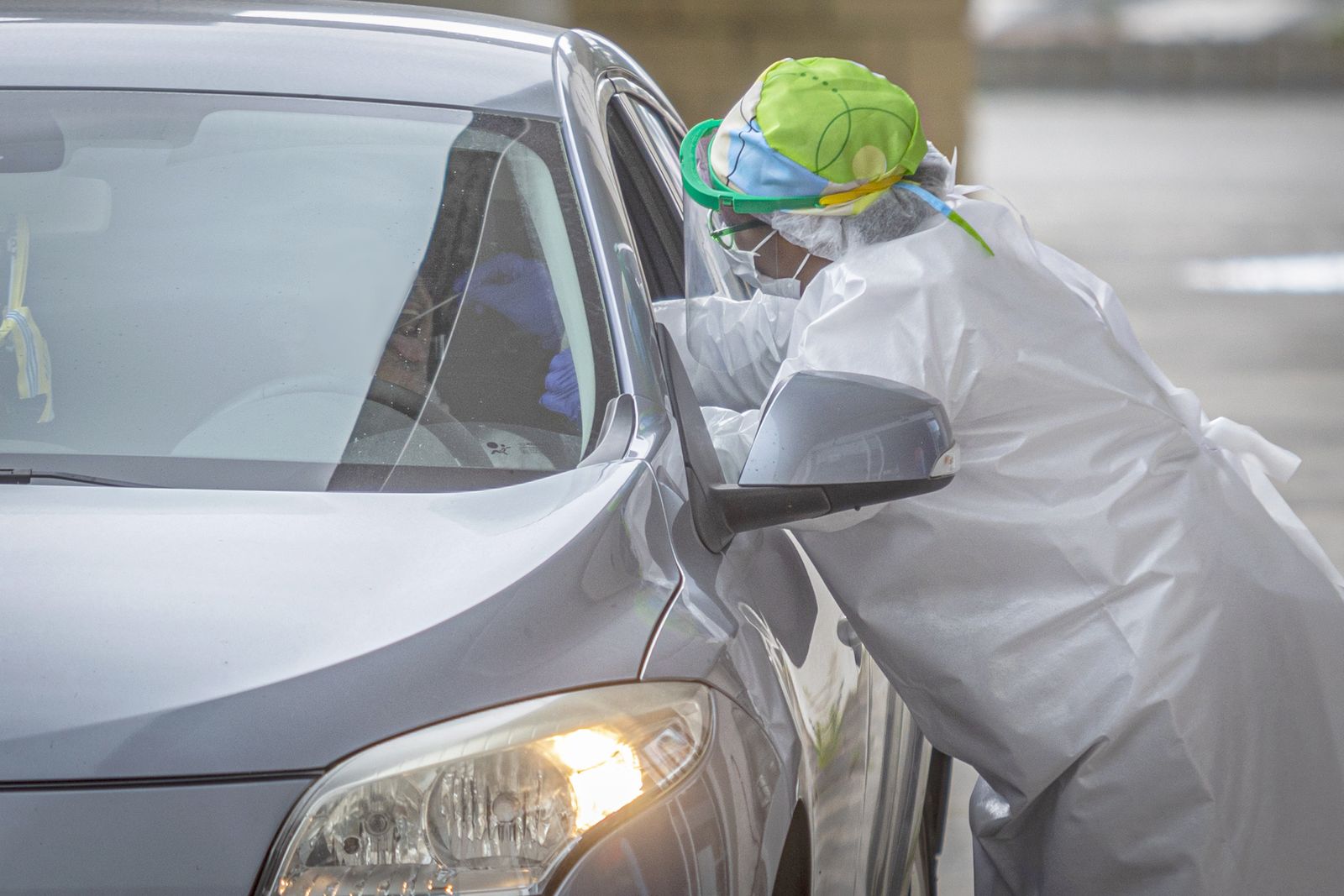Personal de enfemería en unas pruebas de control del Covid.