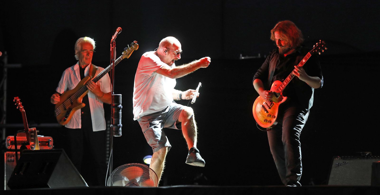 Lleno hasta arriba para recibir a Ian Anderson y los Jethro Tull en el Tío Pepe