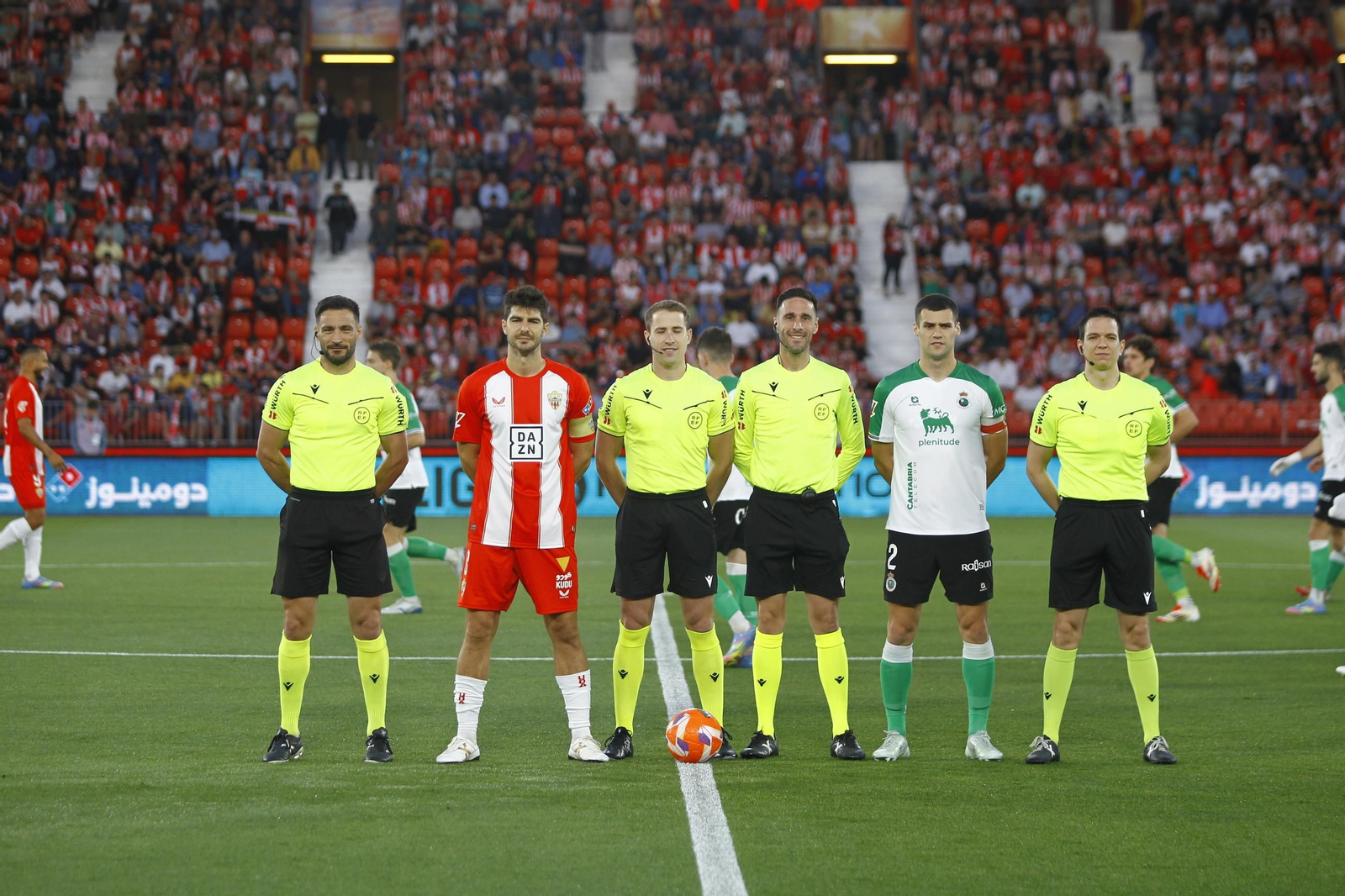 U.D. Almería-Racing de Santander, en imágenes