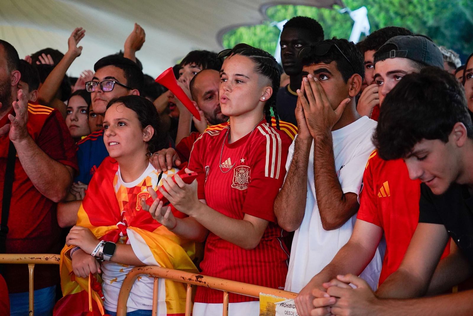 Imágenes del ambiente durante la final de la Eurocopa entre España e Inglaterra Imágenes del ambiente durante la final de la Eurocopa entre España e Inglaterra