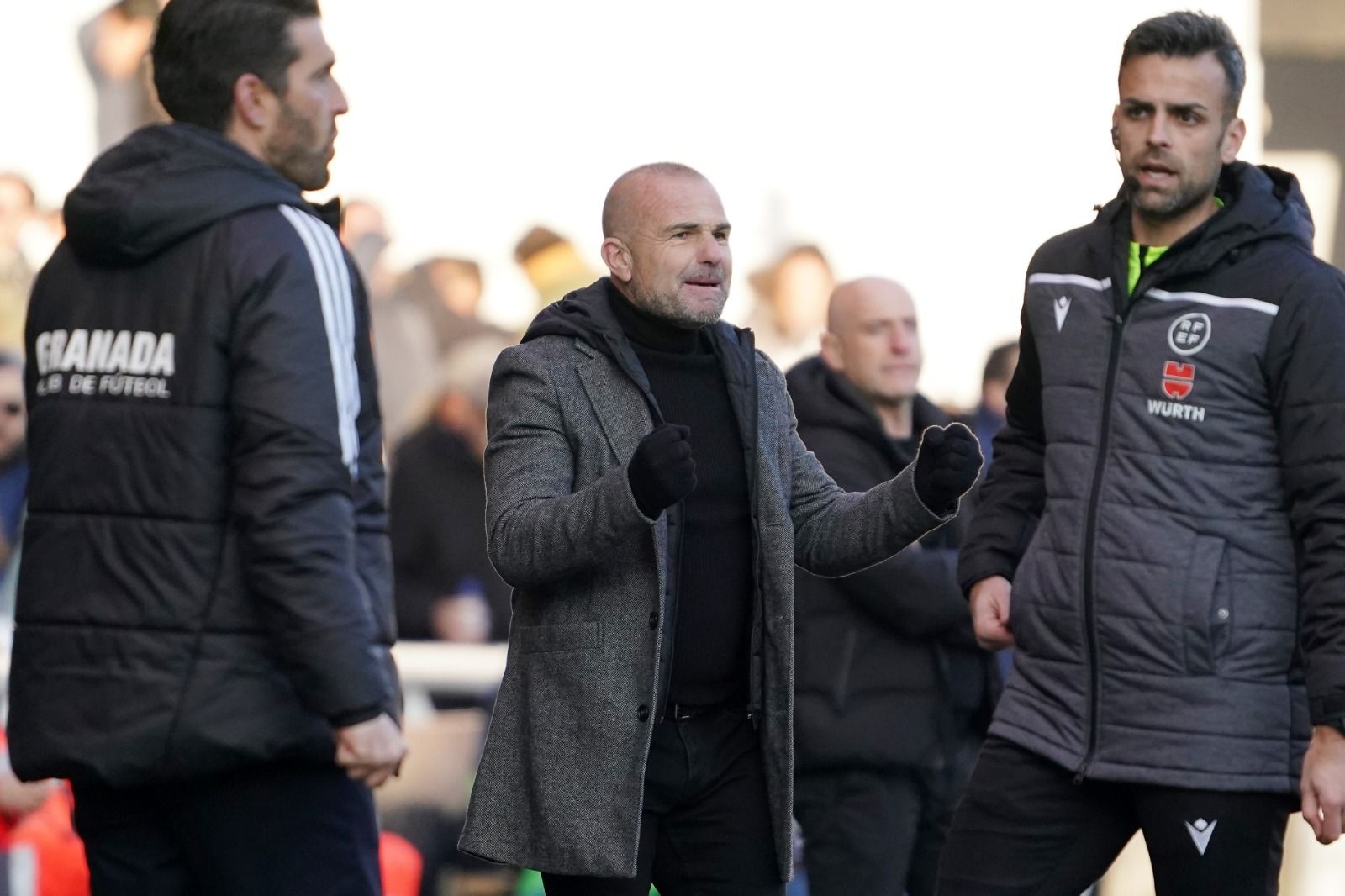 Paco López celebra un gol de su equipo.