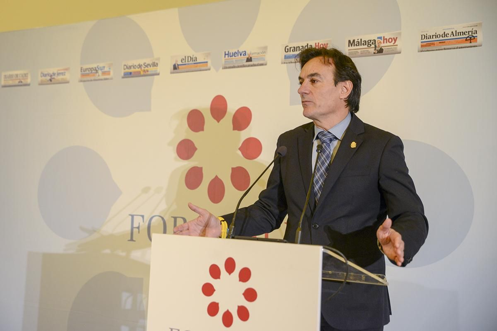En imágenes: así ha sido el desayuno informativo de Jaén Hoy con el alcalde, Agustín González