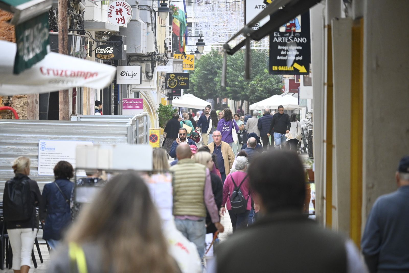 Imágenes de ambiente del viernes 8 de nobiembre en Huelva