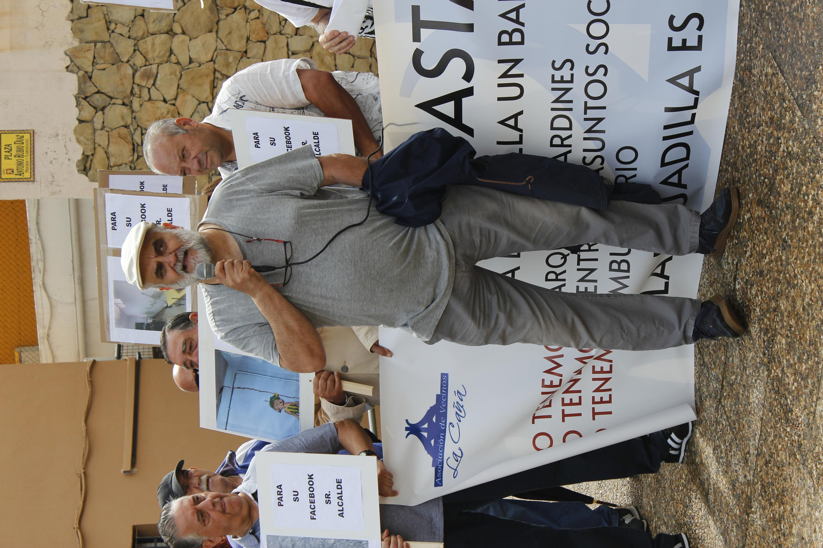 Fotos de la Manifestación de los vecinos de La Bajadilla.