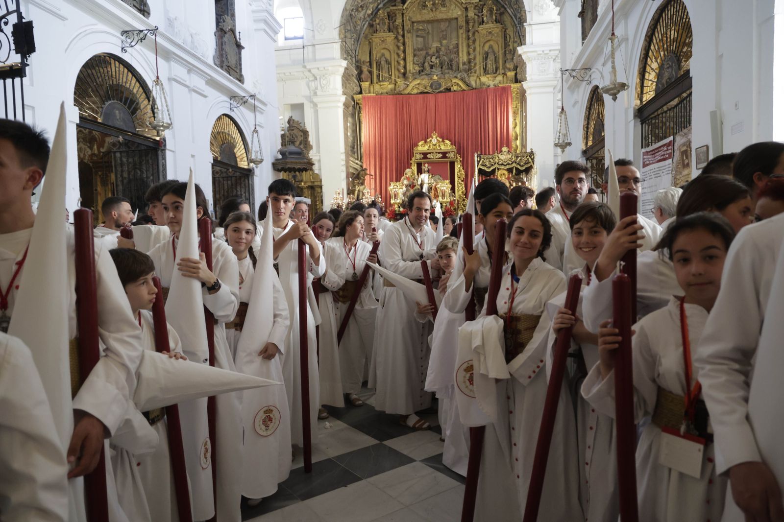 La salida de la Hermandad de la Sagrada Cena en imágenes