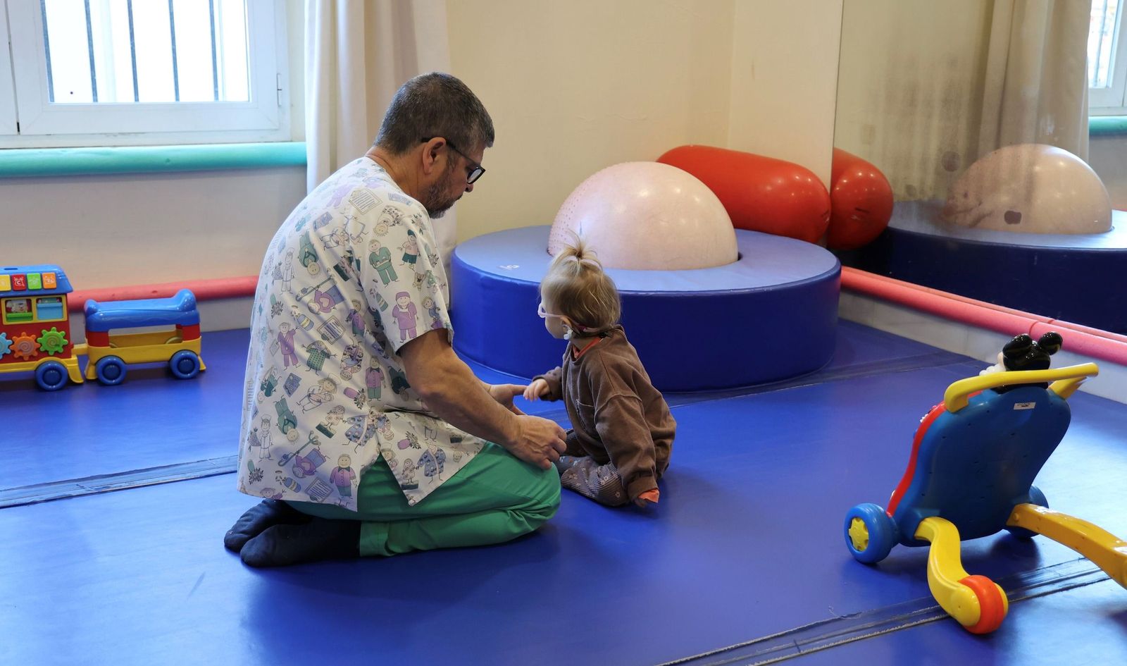 Victoria durante una terapia en el CAIT San Juan de Dios de Sevilla.