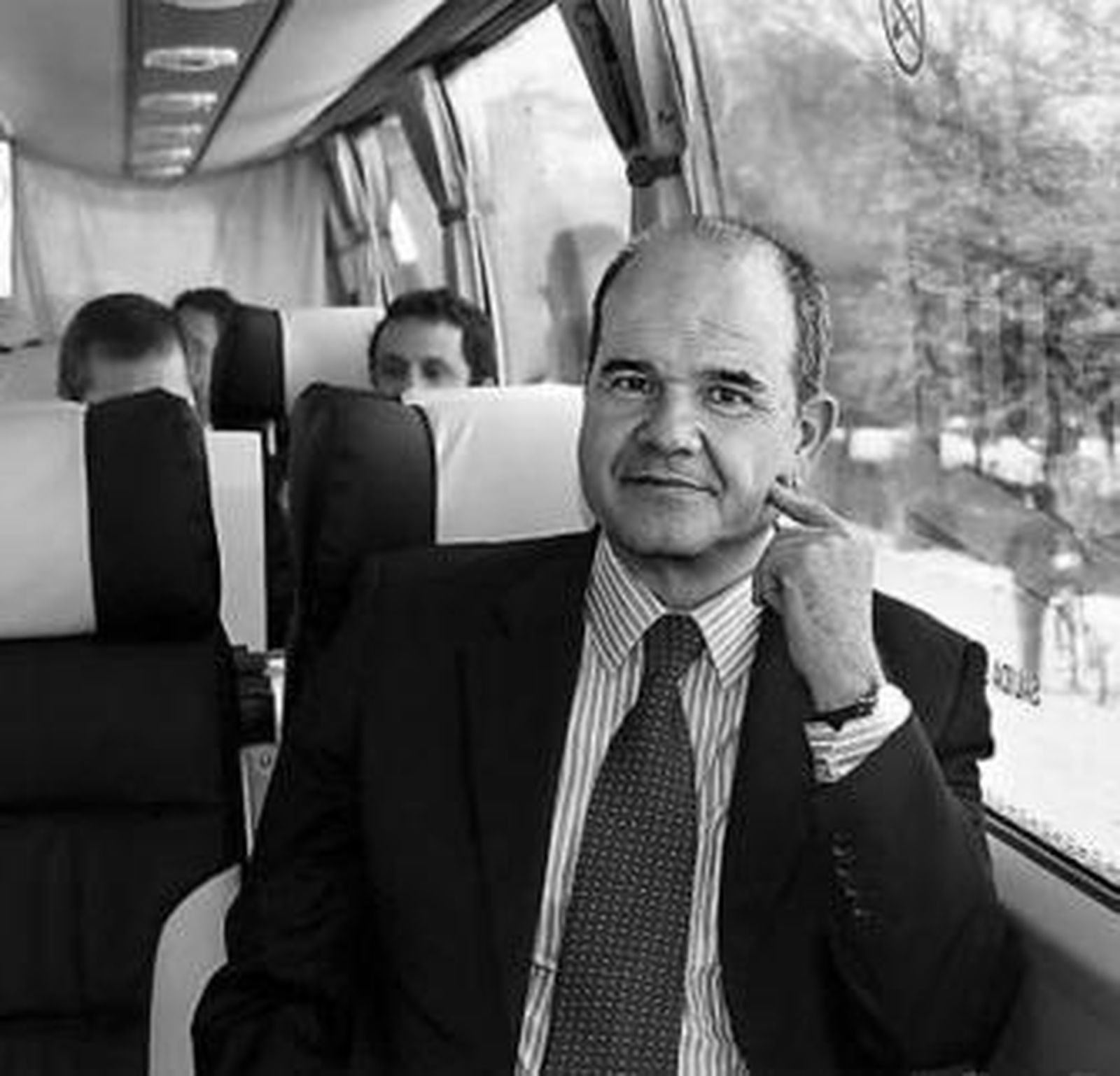 Étnica. Ambiente de fiesta en la barriada almeriense 500 Viviendas.