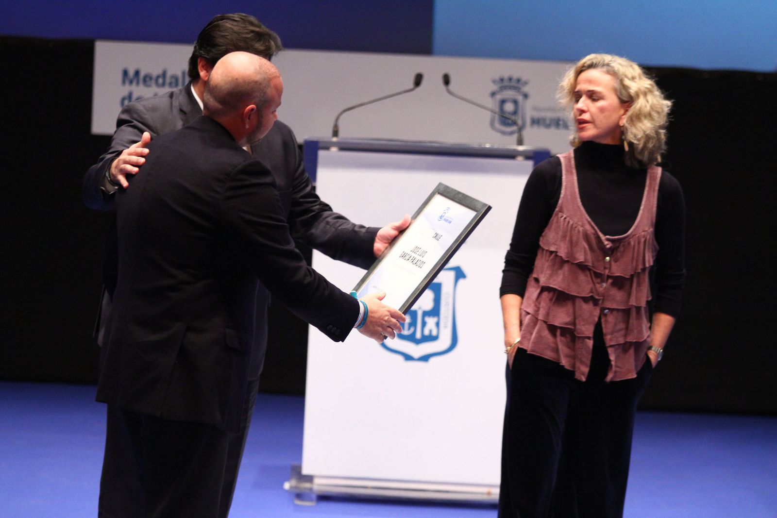 Imágenes de la entrega de las medallas de Huelva