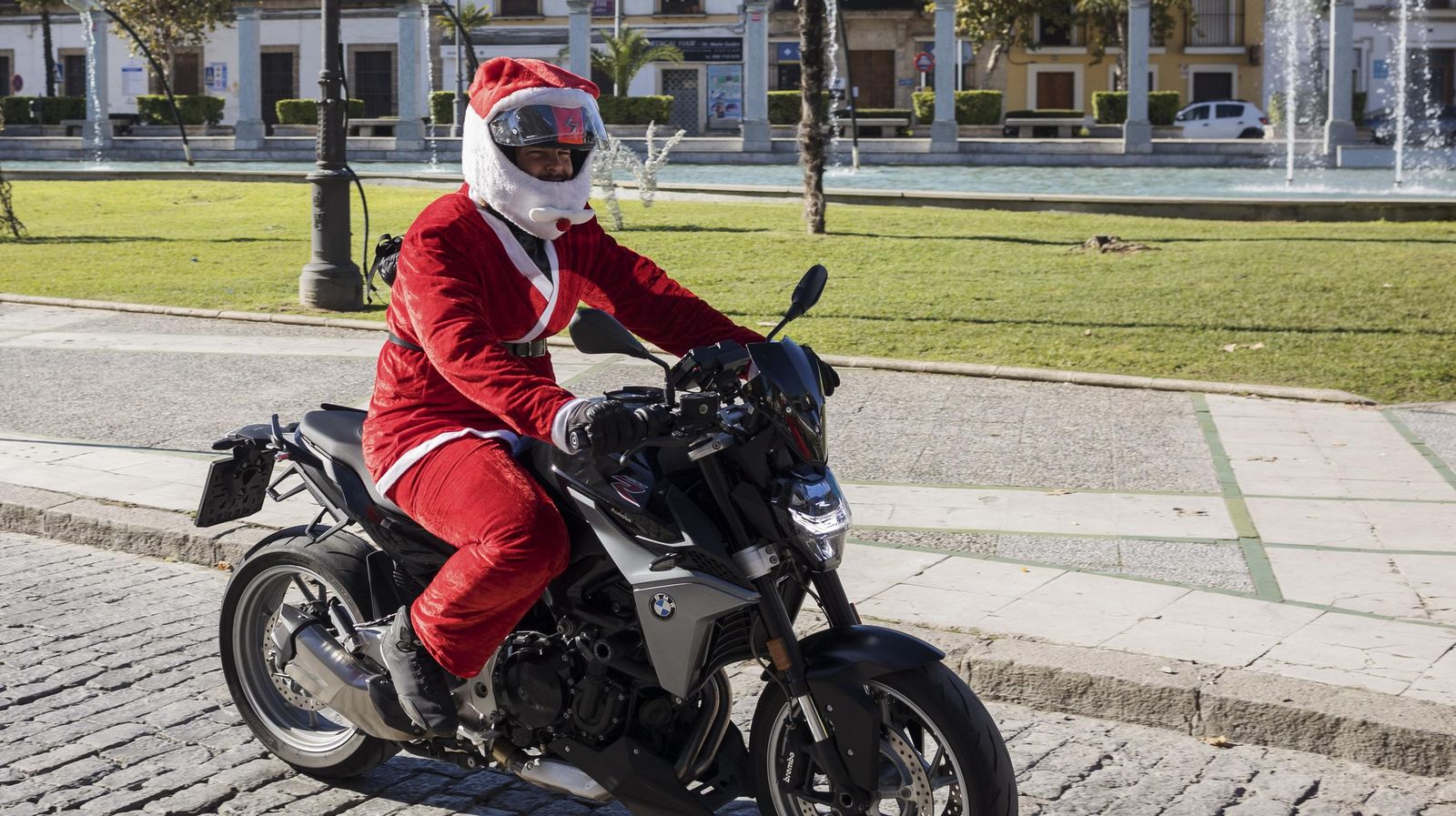 CARAVANA MOTERA NAVIDAD 2024 18.JPG