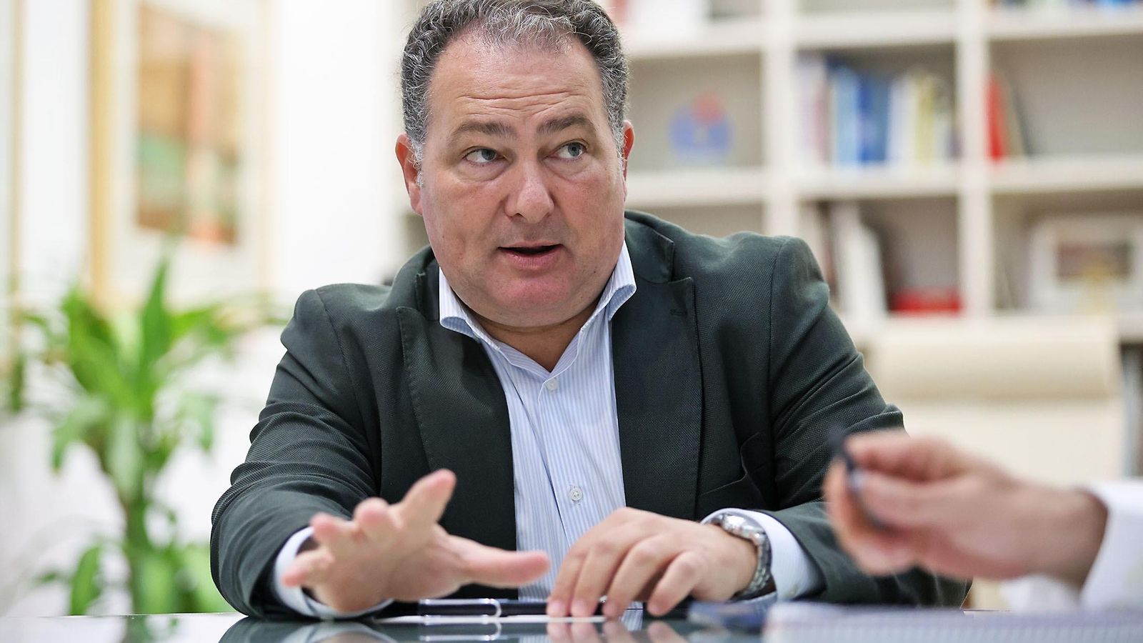 David Toscano, en un momento de la entrevista concedida a Huelva Información.