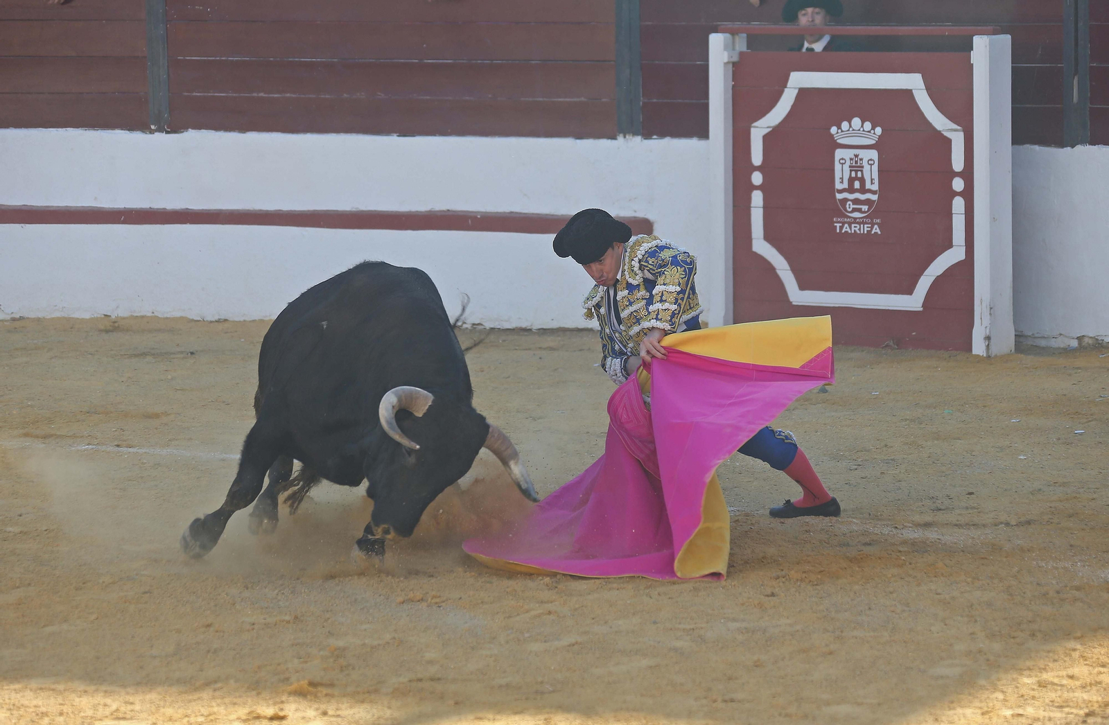 Fotos de la corrida de la reapertura de la plaza de toros de Tarifa: El Cid, Manuel Escribano y Manuel Ponce