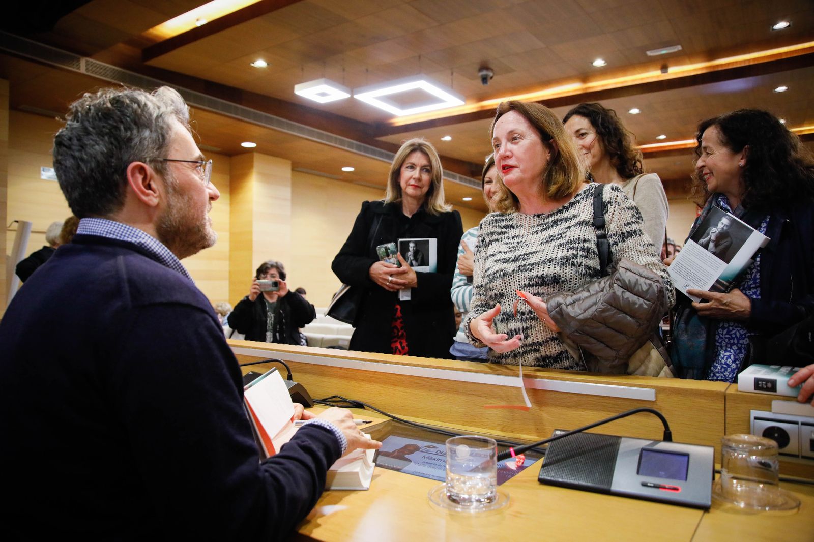 ¿Has estado en la presentación del libro de Máximo Huerta? Entra en la galería y buscate