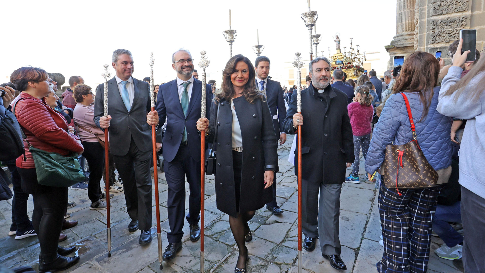 Procesión de la Virgen de la Inmaculada Concepción por las calle de Jerez