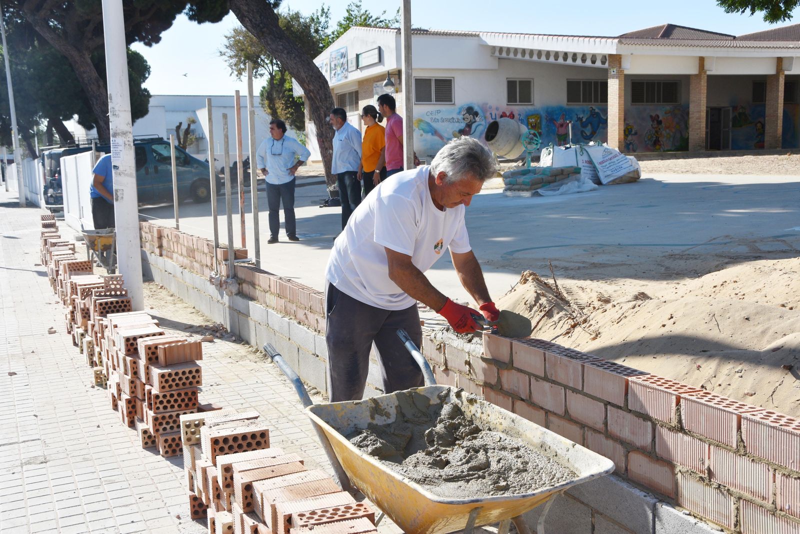 Reparaciones en uno de los centros educativos de Punta Umbría.