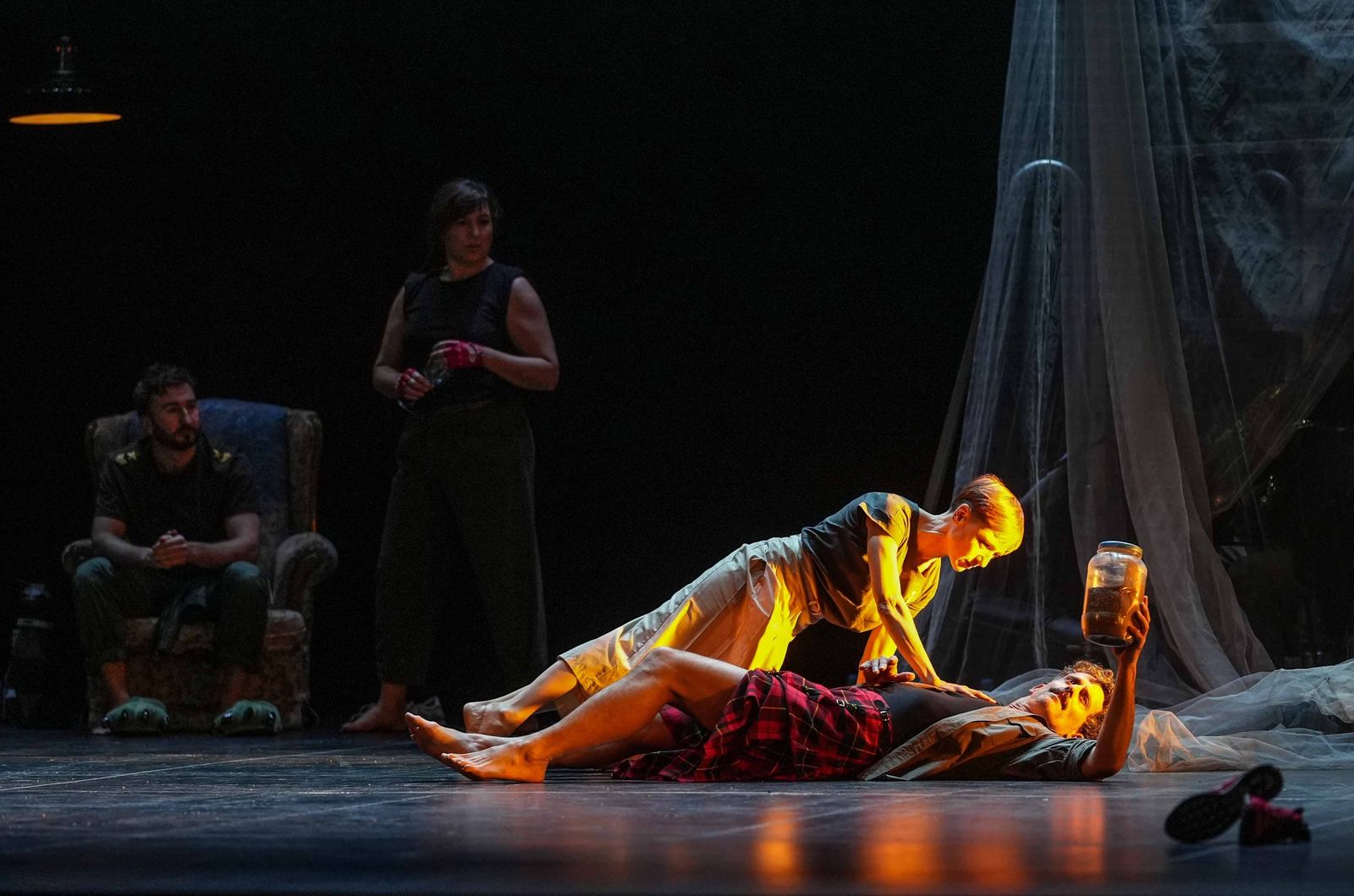 Un momento de la representación de 'Still? (Tientos de la ruina futura)'.