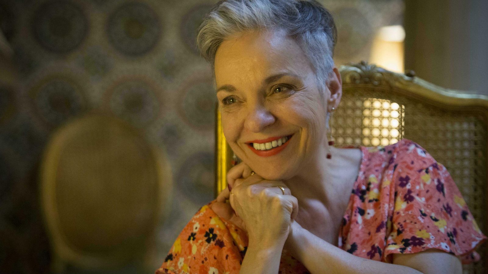 Primer plano de Cardoso, una autora obsesionada por la oralidad de los textos.