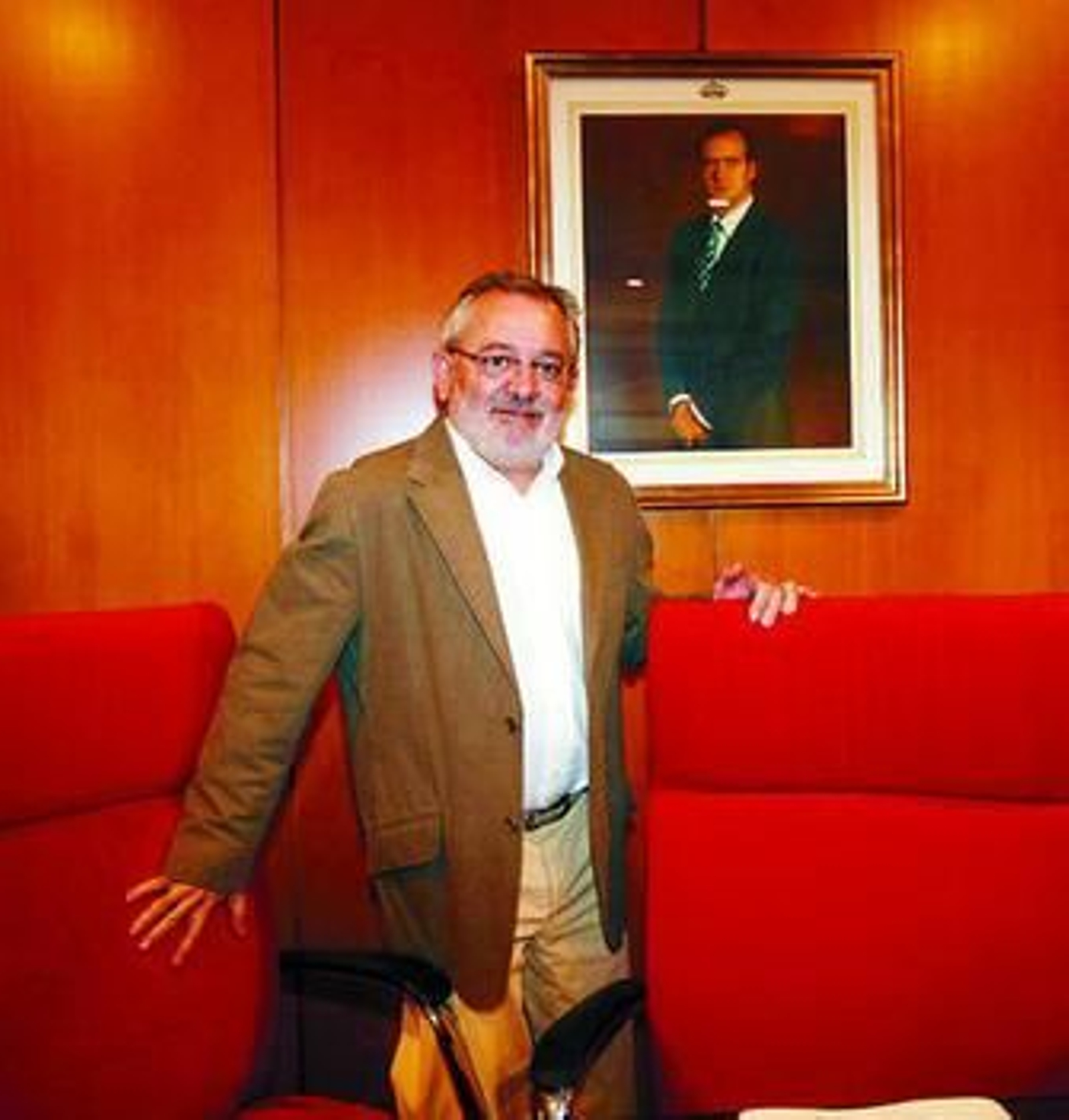 Andrés Ocaña, momentos antes del inicio del Pleno.