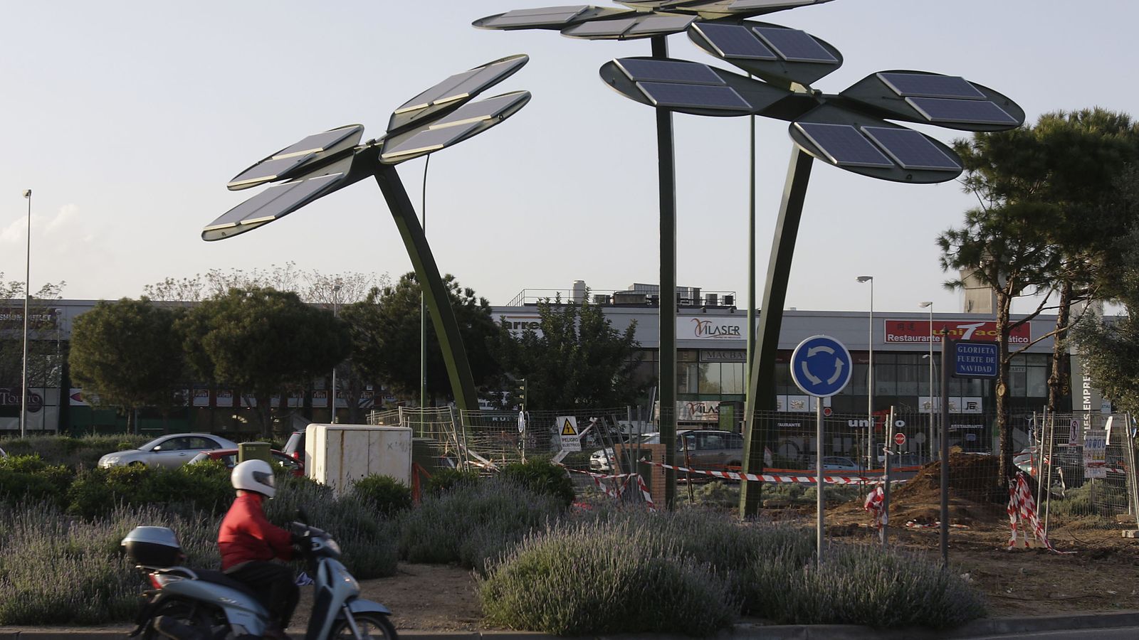 Tréboles solares en la Avenida de Kansas City.